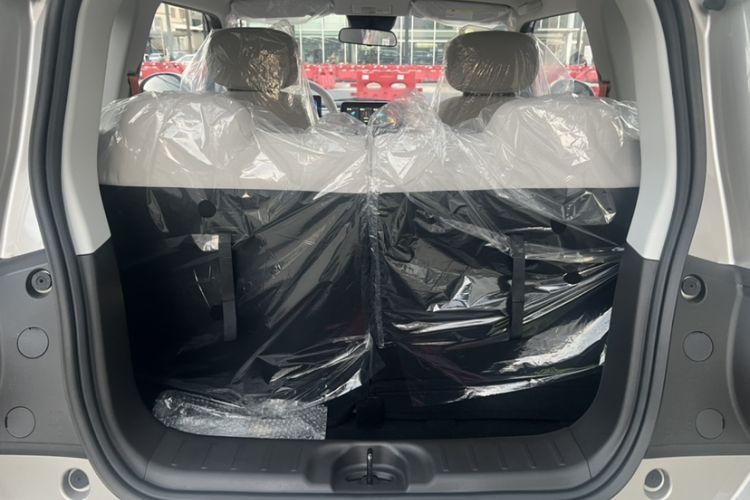 Used CHANGAN NEVO Lumin 2025 301km Honey Dew Edition Interior 3