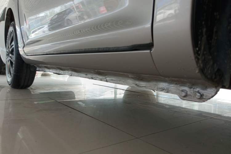Used CHANGAN NEVO Lumin 2025 205km Refreshing Edition Right Side Sill