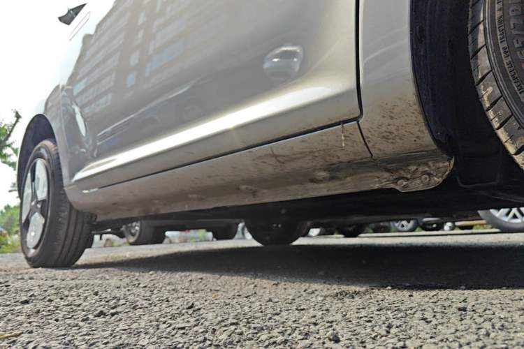 Used CHANGAN NEVO Lumin 2025 205 km Xiangqin Version Right Side Sill