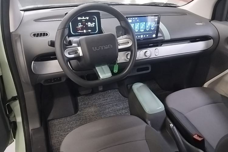 Used CHANGAN NEVO Lumin 2025 205km Refreshing Edition Center Console