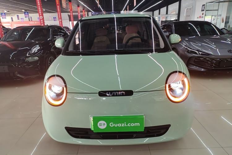 Used CHANGAN NEVO Lumin 2025 205 km Xiangqin Version Front