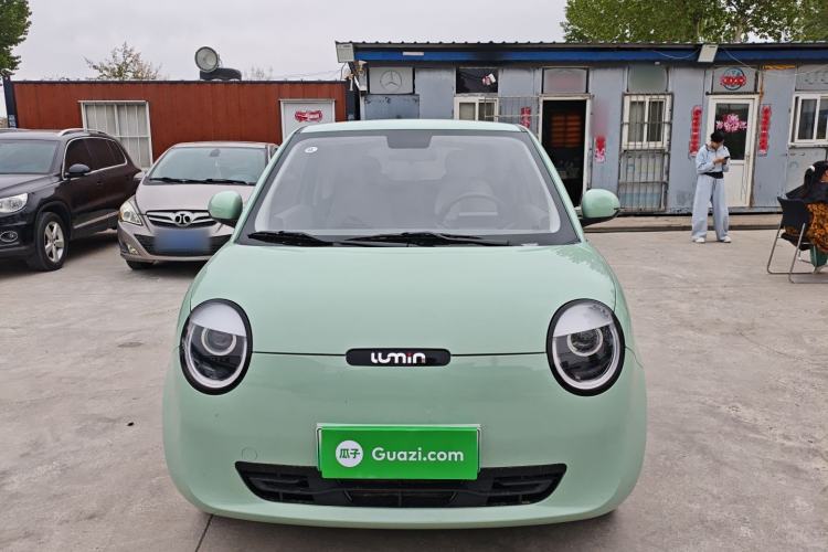 Used CHANGAN NEVO Lumin 2025 205km Refreshing Edition Front