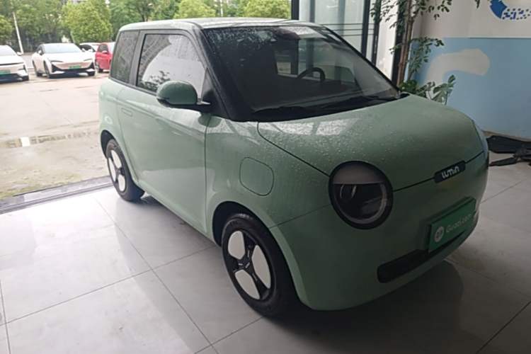 Used CHANGAN NEVO Lumin 2025 205 km Xiangqin Version Front Right 45 Deg