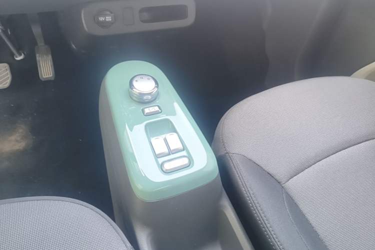 Used CHANGAN NEVO Lumin 2025 205km Refreshing Edition Gear Lever