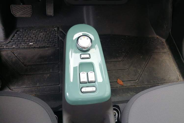 Used CHANGAN NEVO Lumin 2025 205km Refreshing Edition Gear Lever