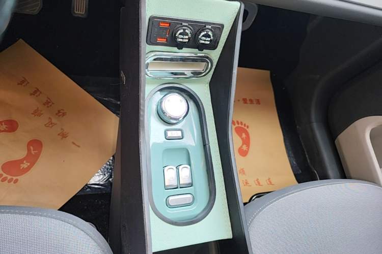 Used CHANGAN NEVO Lumin 2025 205km Refreshing Edition Gear Lever