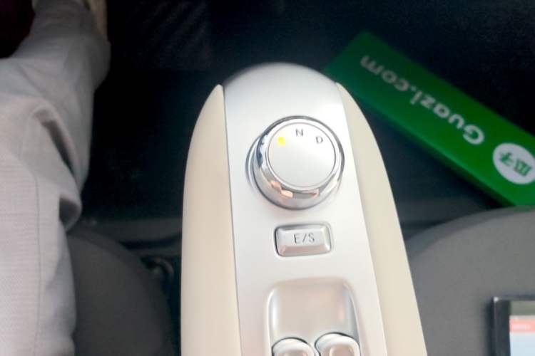 Used CHANGAN NEVO Lumin 2025 205 km Xiangqin Version Gear Lever