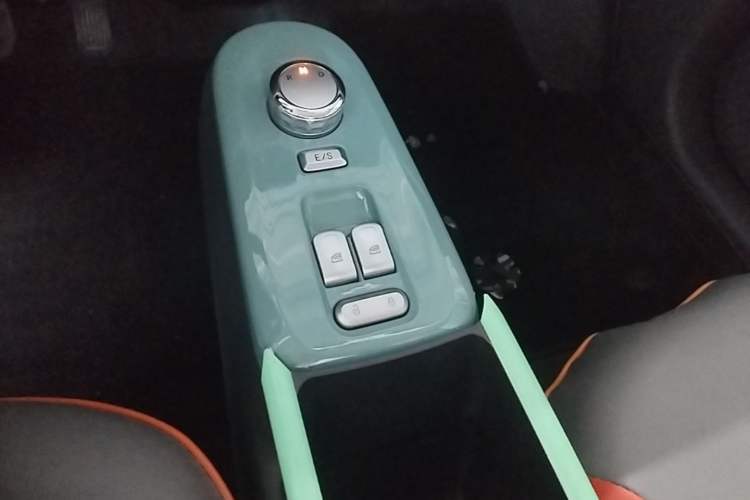 Used CHANGAN NEVO Lumin 2025 205km Refreshing Edition Gear Lever