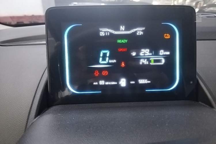 Used CHANGAN NEVO Lumin 2025 205km Refreshing Edition Instrument Cluster