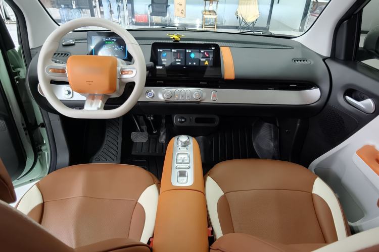 Used CHANGAN NEVO Lumin 2025 205 km Xiangqin Version Interior 1