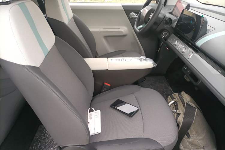 Used CHANGAN NEVO Lumin 2025 205 km Xiangqin Version Right Front Seat