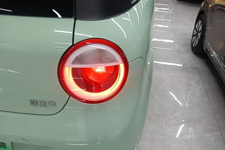 Used CHANGAN NEVO Lumin 2025 301km Honey Dew Edition Right Rear Taillight