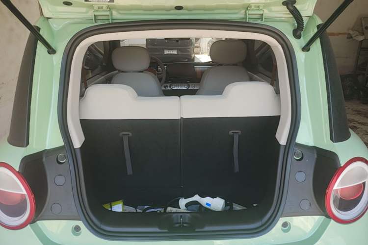 Used CHANGAN NEVO Lumin 2025 205 km Xiangqin Version Trunk