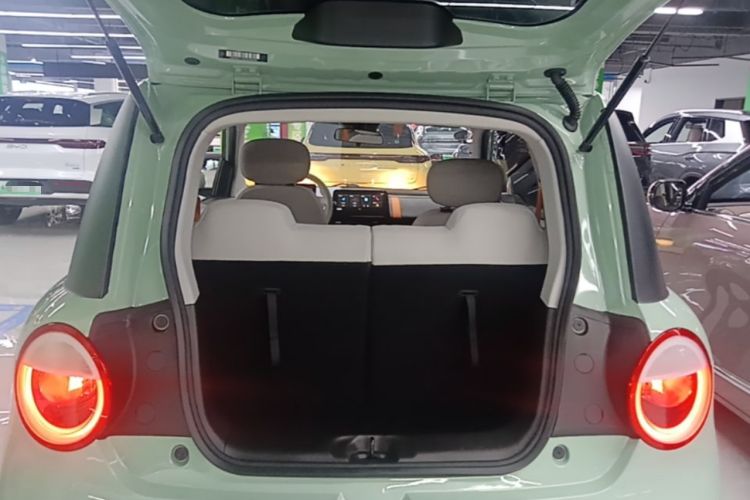 Used CHANGAN NEVO Lumin 2025 301km Honey Dew Edition Trunk