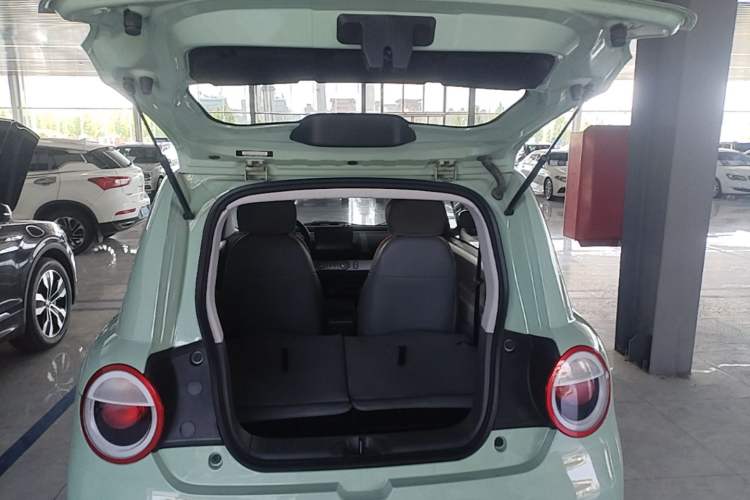 Used CHANGAN NEVO Lumin 2025 205km Refreshing Edition Trunk