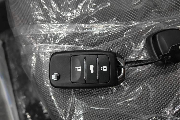 Used CHANGAN NEVO Lumin 2025 205 km Xiangqin Version Vehicle Key