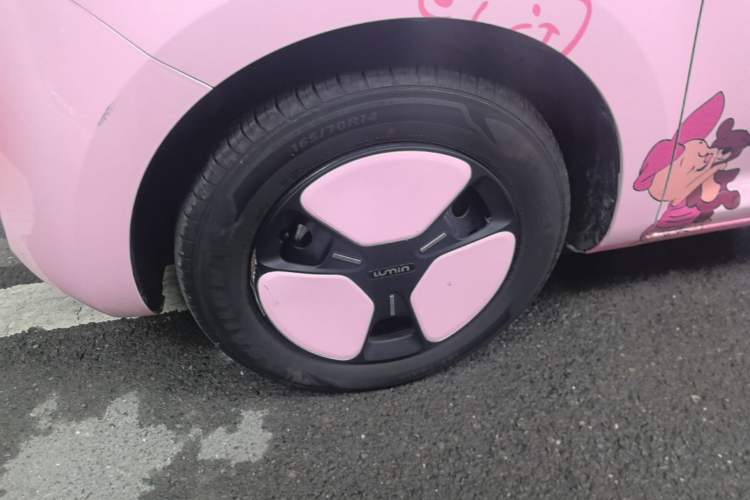 Used CHANGAN NEVO Lumin 2025 205 km Xiangqin Version Left Front Wheel Hub