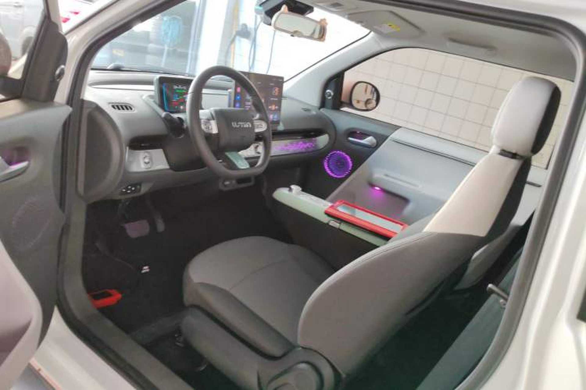 Used CHANGAN NEVO Lumin 2025 301km Honey Dew Edition Left Front Seat