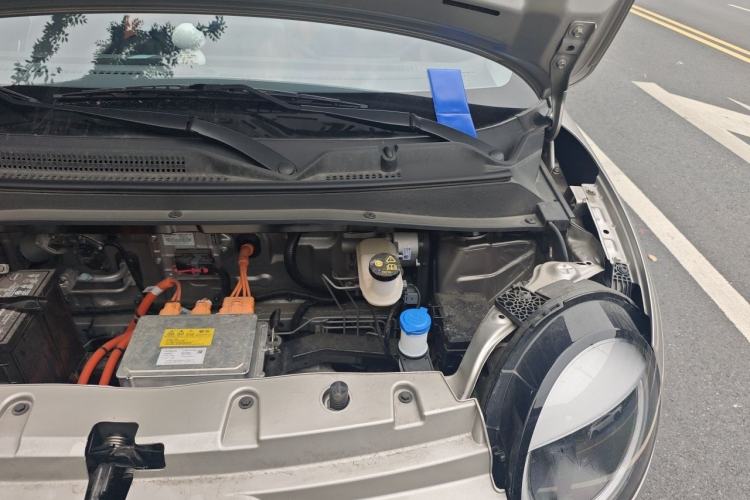 Used CHANGAN NEVO Lumin 2025 205 km Xiangqin Version Engine Bay Left