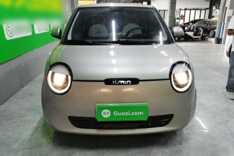 Used CHANGAN NEVO Lumin 2025 205 km Xiangqin Version Front