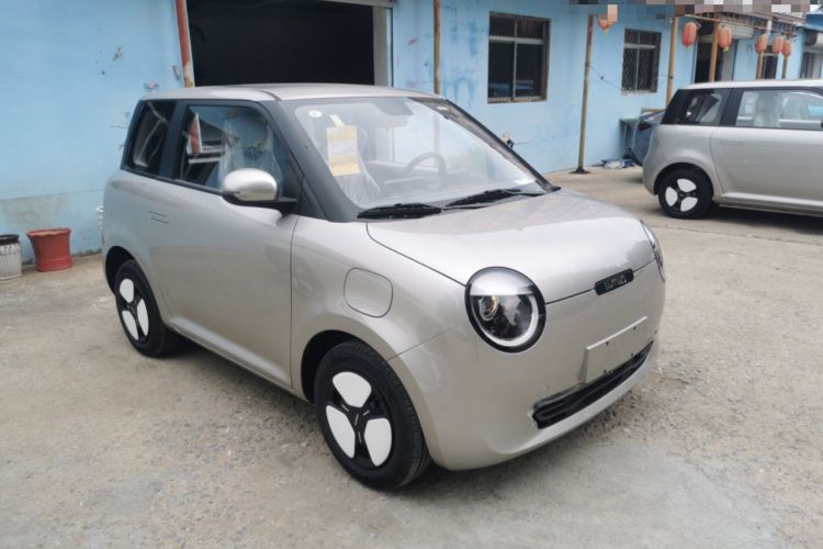 Used CHANGAN NEVO Lumin 2025 205 km Xiangqin Version Front Right 45 Deg
