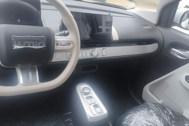 Used CHANGAN NEVO Lumin 2025 205 km Xiangqin Version Audio And AC Panel