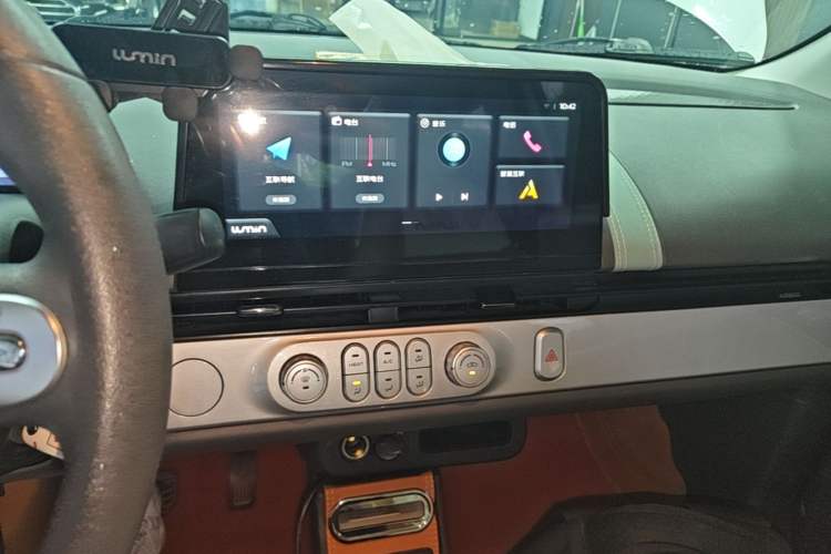 Used CHANGAN NEVO Lumin 2025 205 km Xiangqin Version Audio And AC Panel