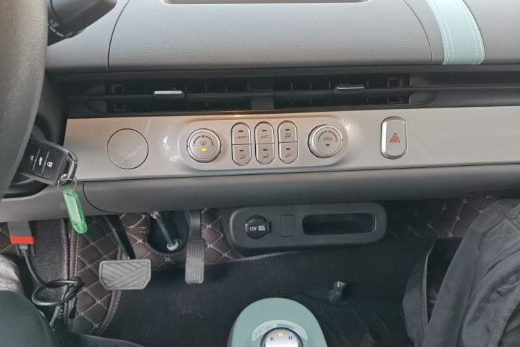 Used CHANGAN NEVO Lumin 2025 210 km Fragrant Edition Audio And AC Panel