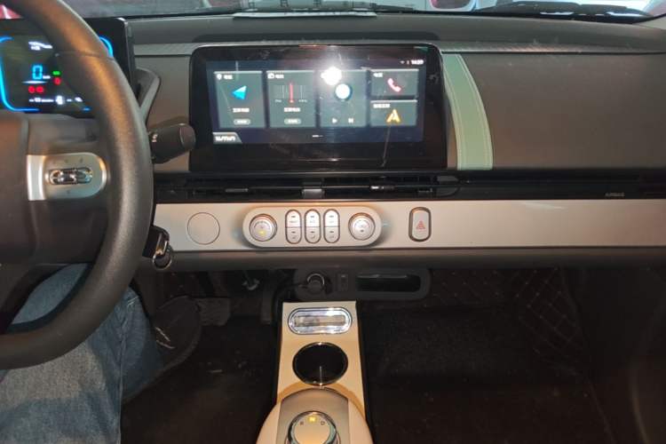 Used CHANGAN NEVO Lumin 2025 205 km Xiangqin Version Audio And AC Panel