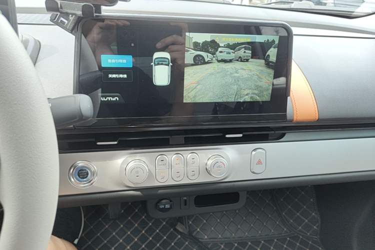Used CHANGAN NEVO Lumin 2025 301km Honey Dew Edition Audio And AC Panel