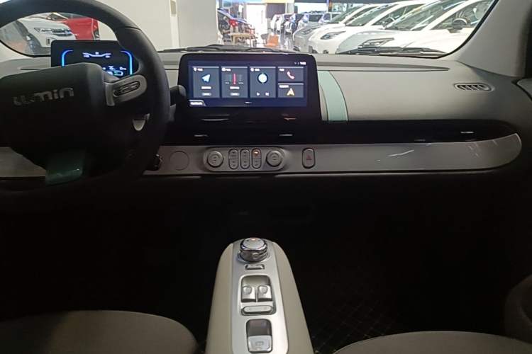 Used CHANGAN NEVO Lumin 2025 205 km Xiangqin Version Audio And AC Panel