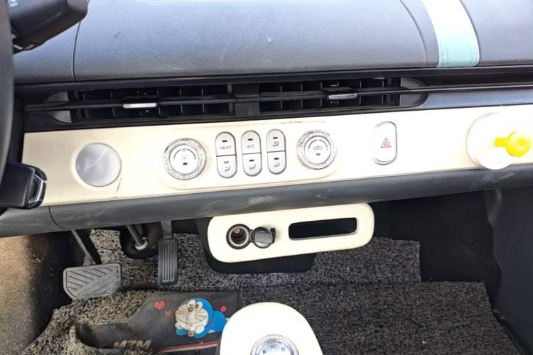 Used CHANGAN NEVO Lumin 2025 205km Refreshing Edition Audio And AC Panel