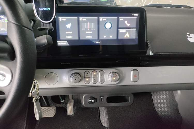 Used CHANGAN NEVO Lumin 2025 205 km Xiangqin Version Audio And AC Panel