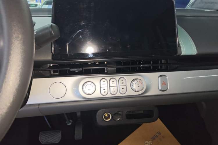 Used CHANGAN NEVO Lumin 2025 205 km Xiangqin Version Audio And AC Panel