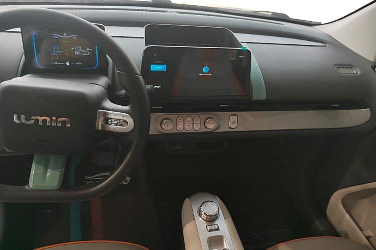 Used CHANGAN NEVO Lumin 2025 205 km Xiangqin Version Audio And AC Panel