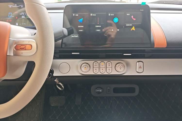 Used CHANGAN NEVO Lumin 2025 301km Honey Dew Edition Audio And AC Panel