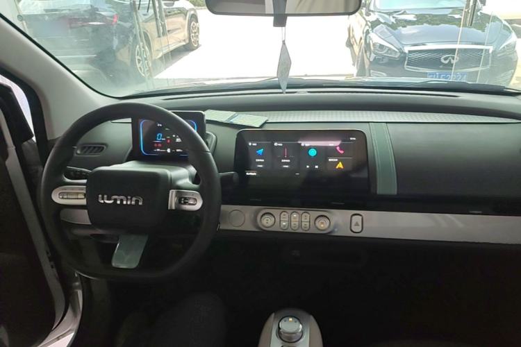 Used CHANGAN NEVO Lumin 2025 205 km Xiangqin Version Center Console