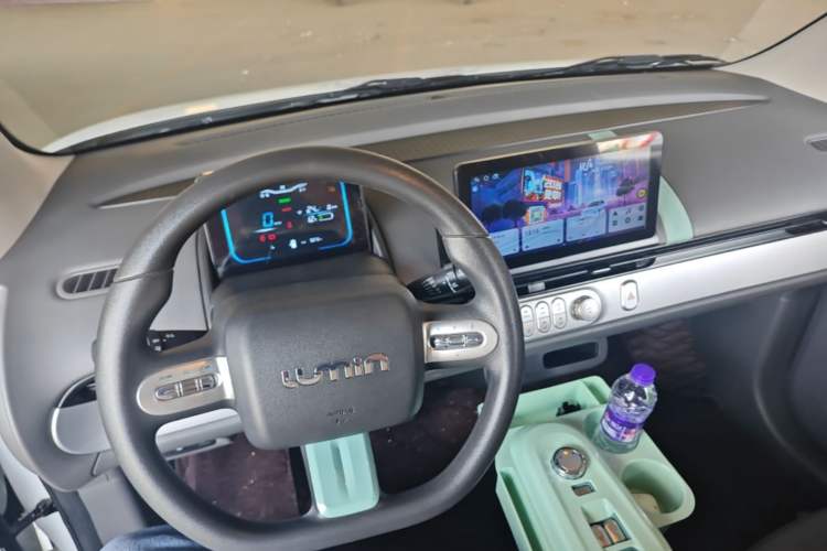 Used CHANGAN NEVO Lumin 2025 205 km Xiangqin Version Center Console