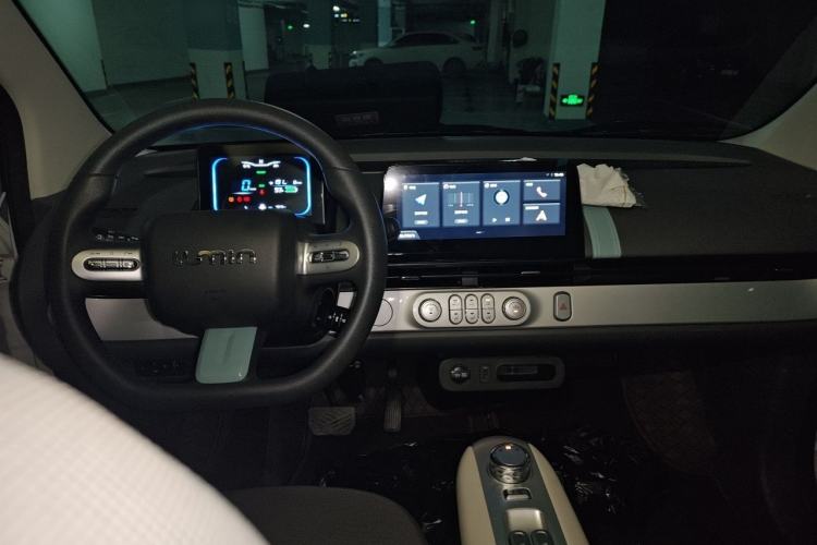 Used CHANGAN NEVO Lumin 2025 205 km Xiangqin Version Center Console