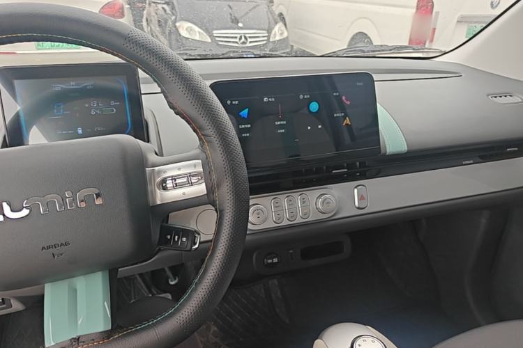 Used CHANGAN NEVO Lumin 2025 205 km Xiangqin Version Center Console