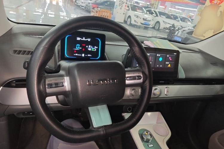 Used CHANGAN NEVO Lumin 2025 205km Refreshing Edition Center Console