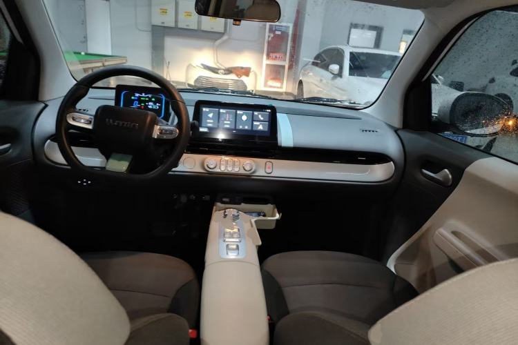 Used CHANGAN NEVO Lumin 2025 205 km Xiangqin Version Center Console