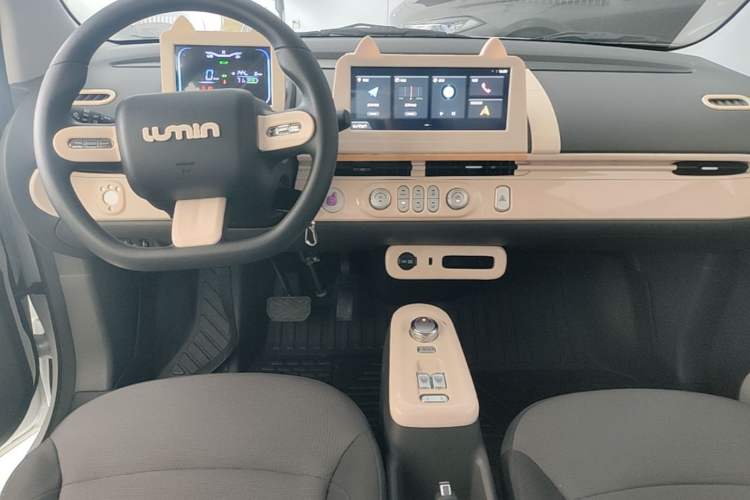 Used CHANGAN NEVO Lumin 2025 205km Refreshing Edition Center Console