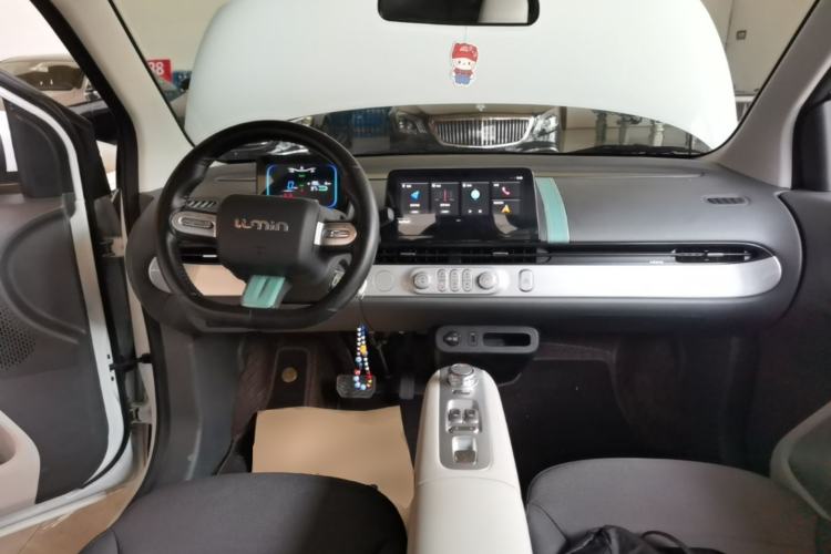 Used CHANGAN NEVO Lumin 2025 205 km Xiangqin Version Center Console