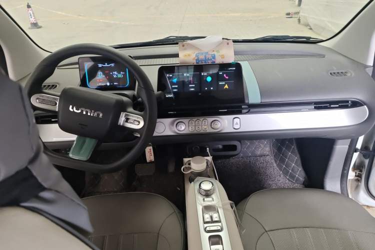 Used CHANGAN NEVO Lumin 2025 205 km Xiangqin Version Center Console