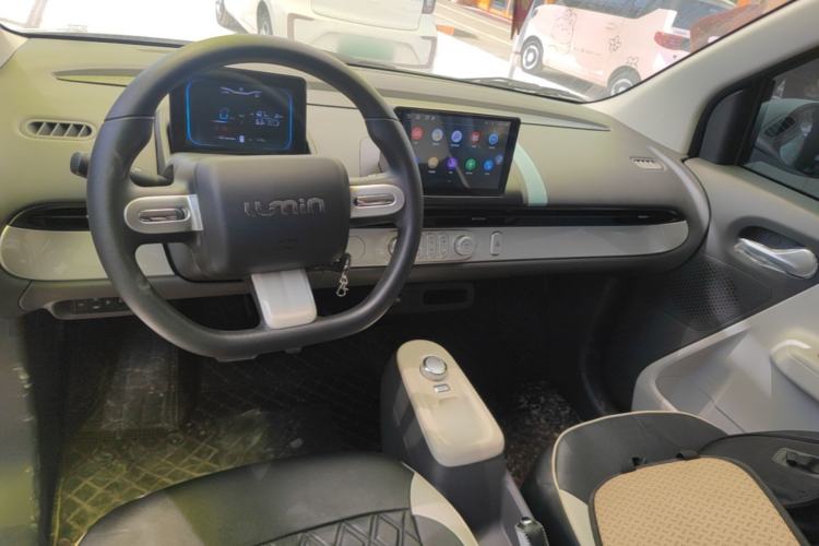 Used CHANGAN NEVO Lumin 2025 205km Refreshing Edition Center Console