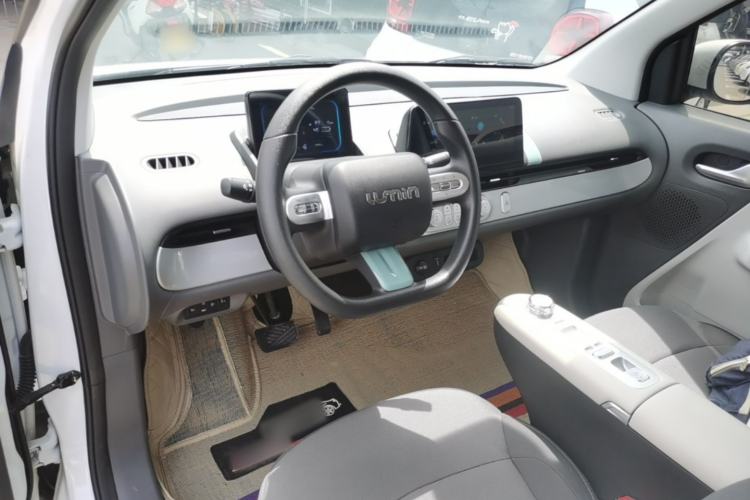 Used CHANGAN NEVO Lumin 2025 205 km Xiangqin Version Center Console