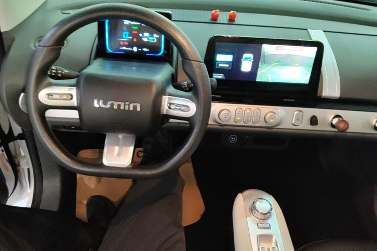 Used CHANGAN NEVO Lumin 2025 205 km Xiangqin Version Center Console