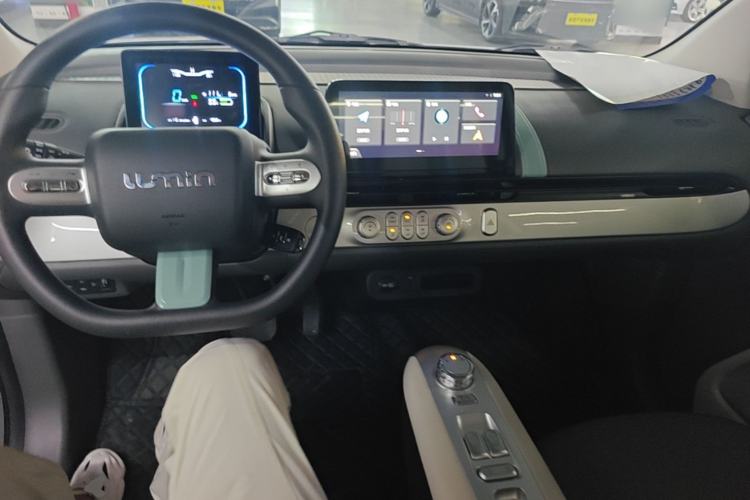 Used CHANGAN NEVO Lumin 2025 205 km Xiangqin Version Center Console