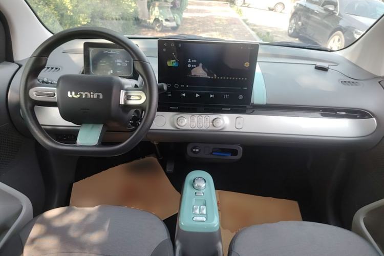 Used CHANGAN NEVO Lumin 2025 205km Refreshing Edition Center Console